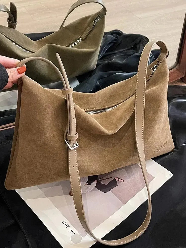 Claudia – Classic refined design – Suede crossbody-15137974223232-Santi Vento Atelier