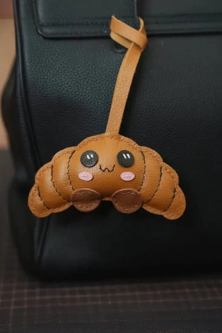 Croissant – Chic design – Bag charm-15137986052480-Santi Vento Atelier