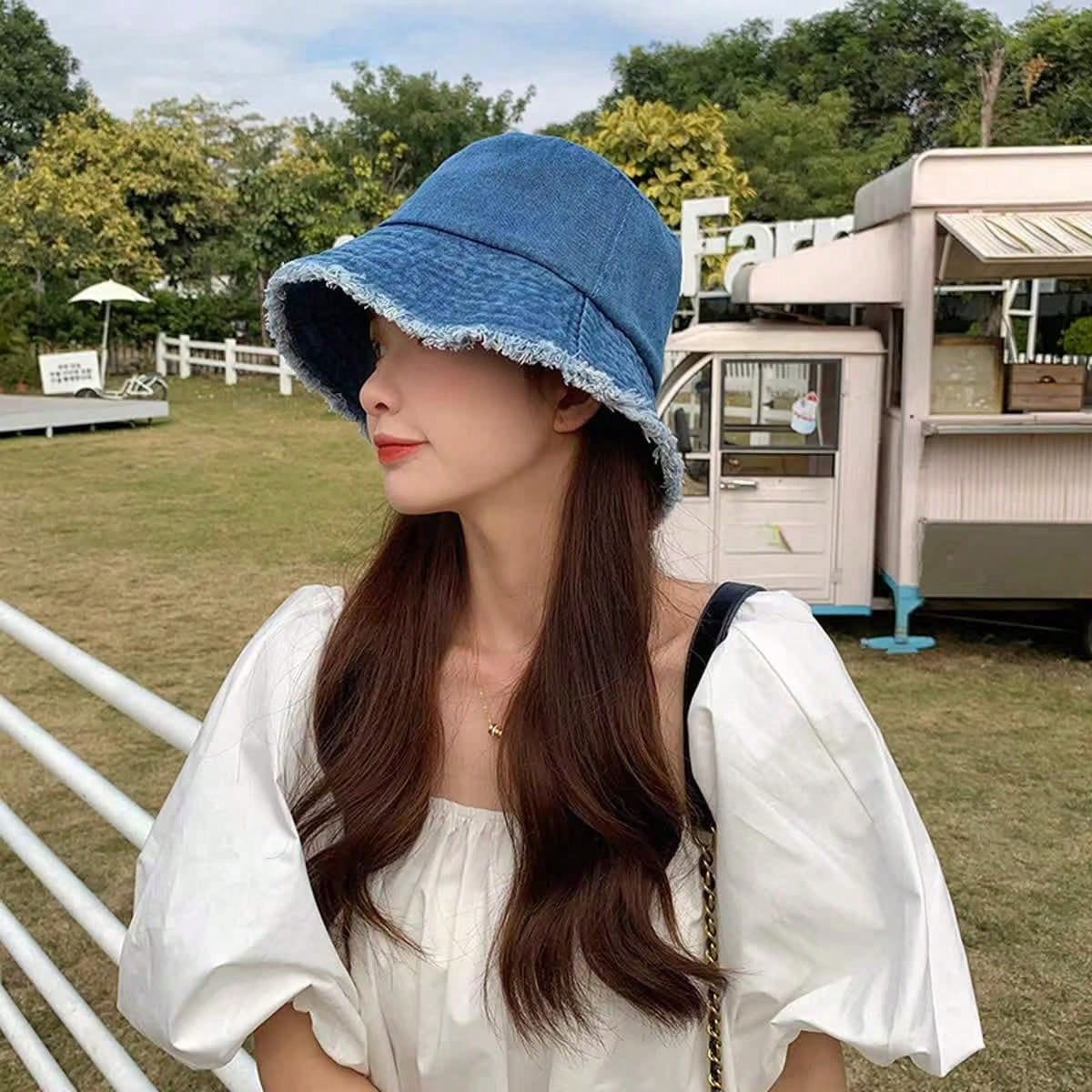 Delvia – Frayed brim – Denim bucket hat-15145725264256-Santi Vento Atelier