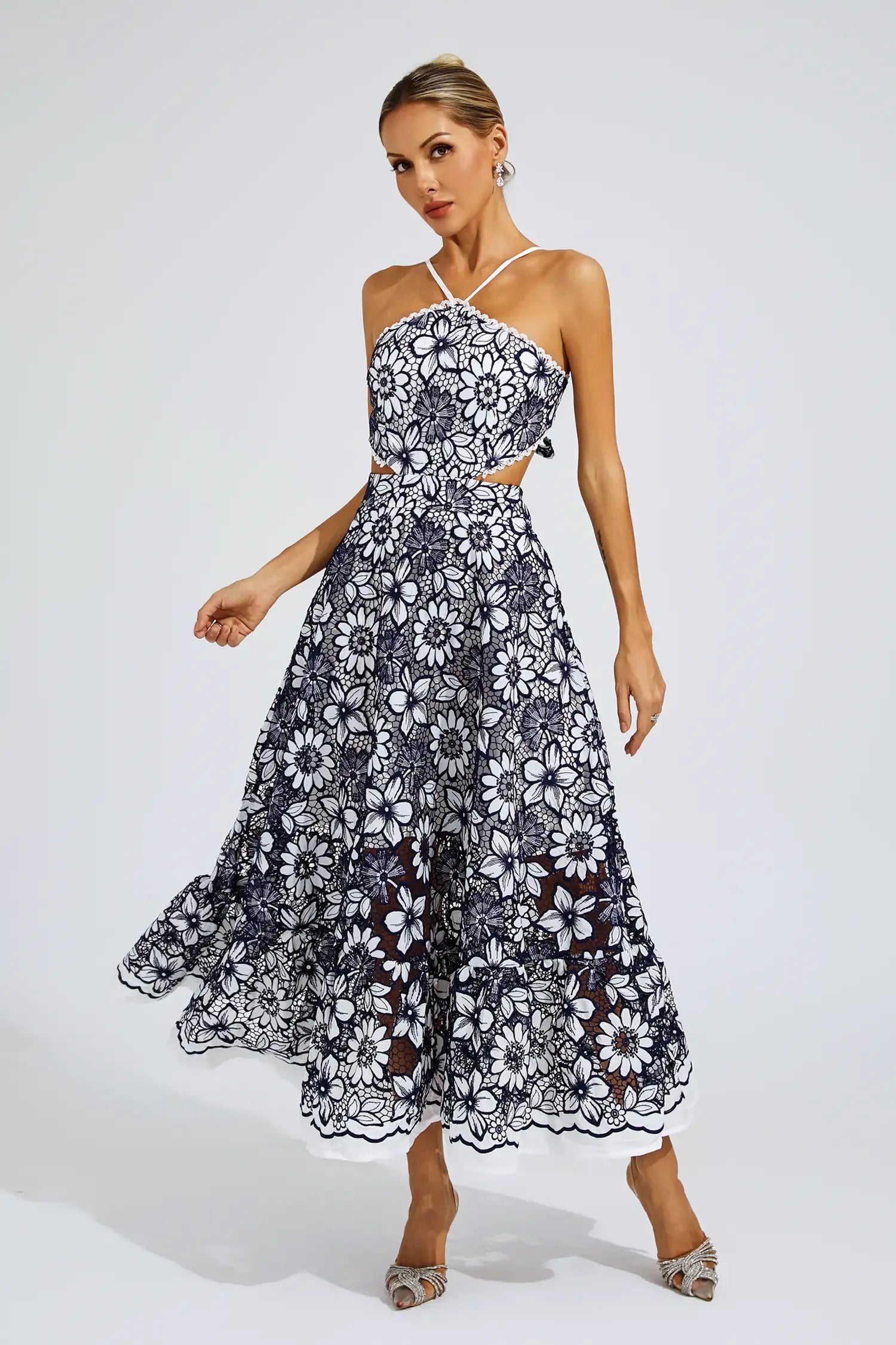 Floretta – Floral lace charm – Halter midi dress-15147056234880-Santi Vento Atelier