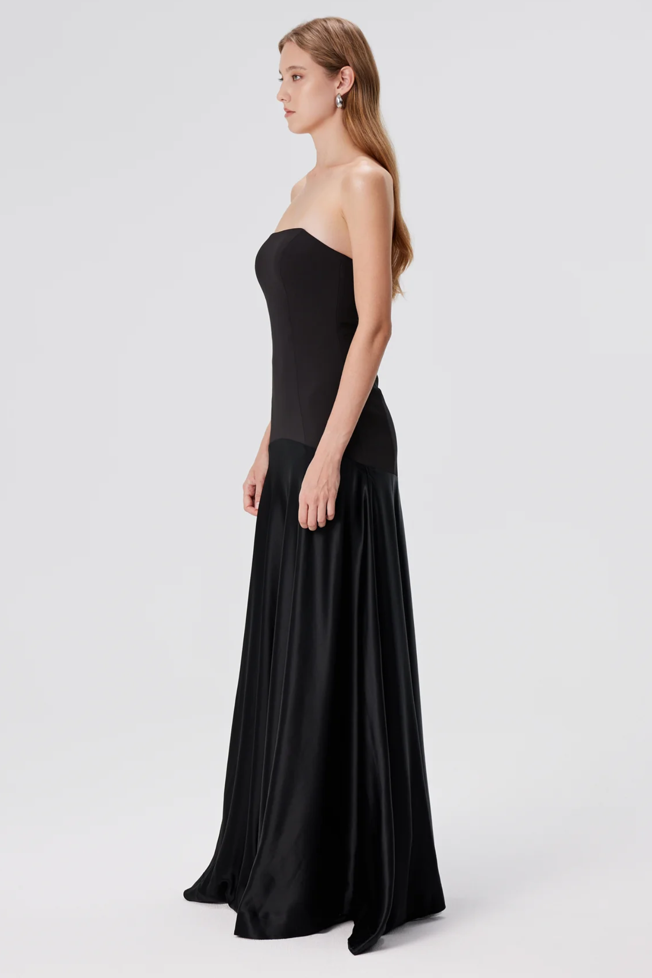 Isavelle – Sculpted fit – Strapless evening gown-15170343666048-Santi Vento Atelier