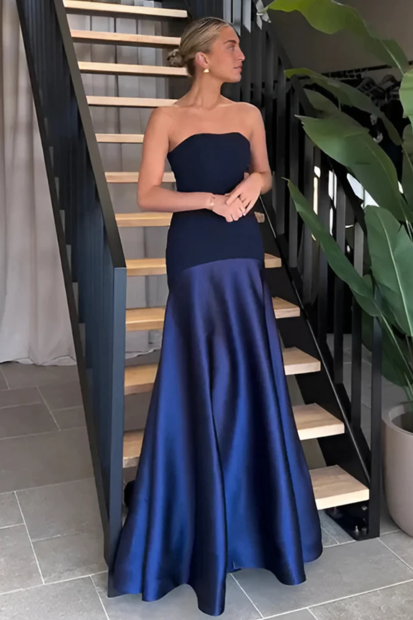 Isavelle – Sculpted fit – Strapless evening gown-15170343666048-Santi Vento Atelier