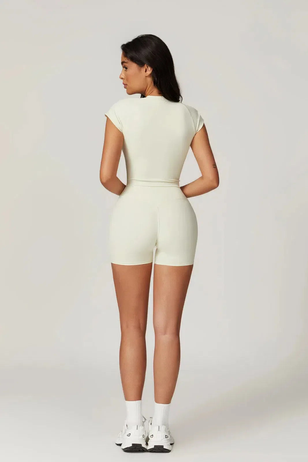 Kaimana – Cropped fit – Top & shorts set-15138003091840-Santi Vento Atelier