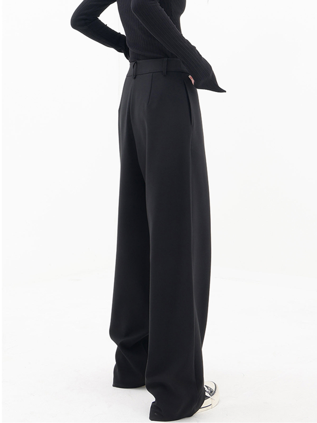 Lunafina – Asymmetric overlay – Wide-leg trousers-15140932845952-Santi Vento Atelier