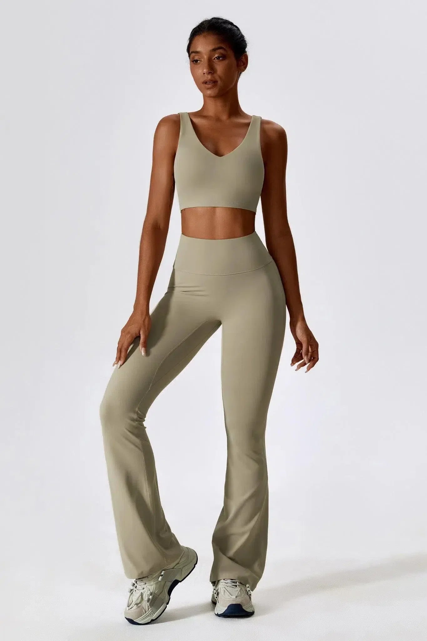 Mariuccia – Scoop neckline – Sports bra & flared leggings set-15138002960768-Santi Vento Atelier