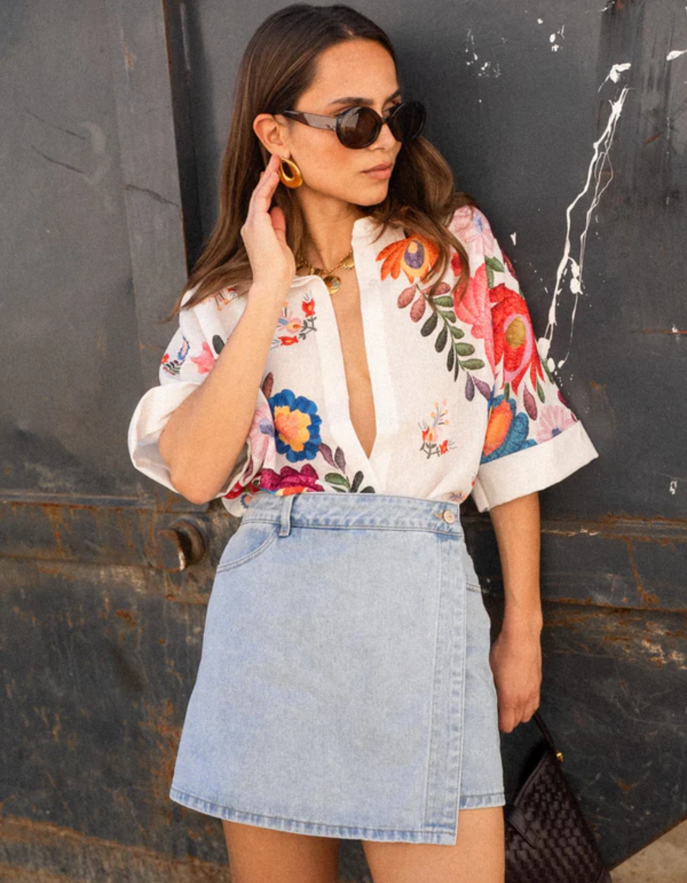 Marizette – Floral embroidery – Linen blouse-15155708133760-Santi Vento Atelier