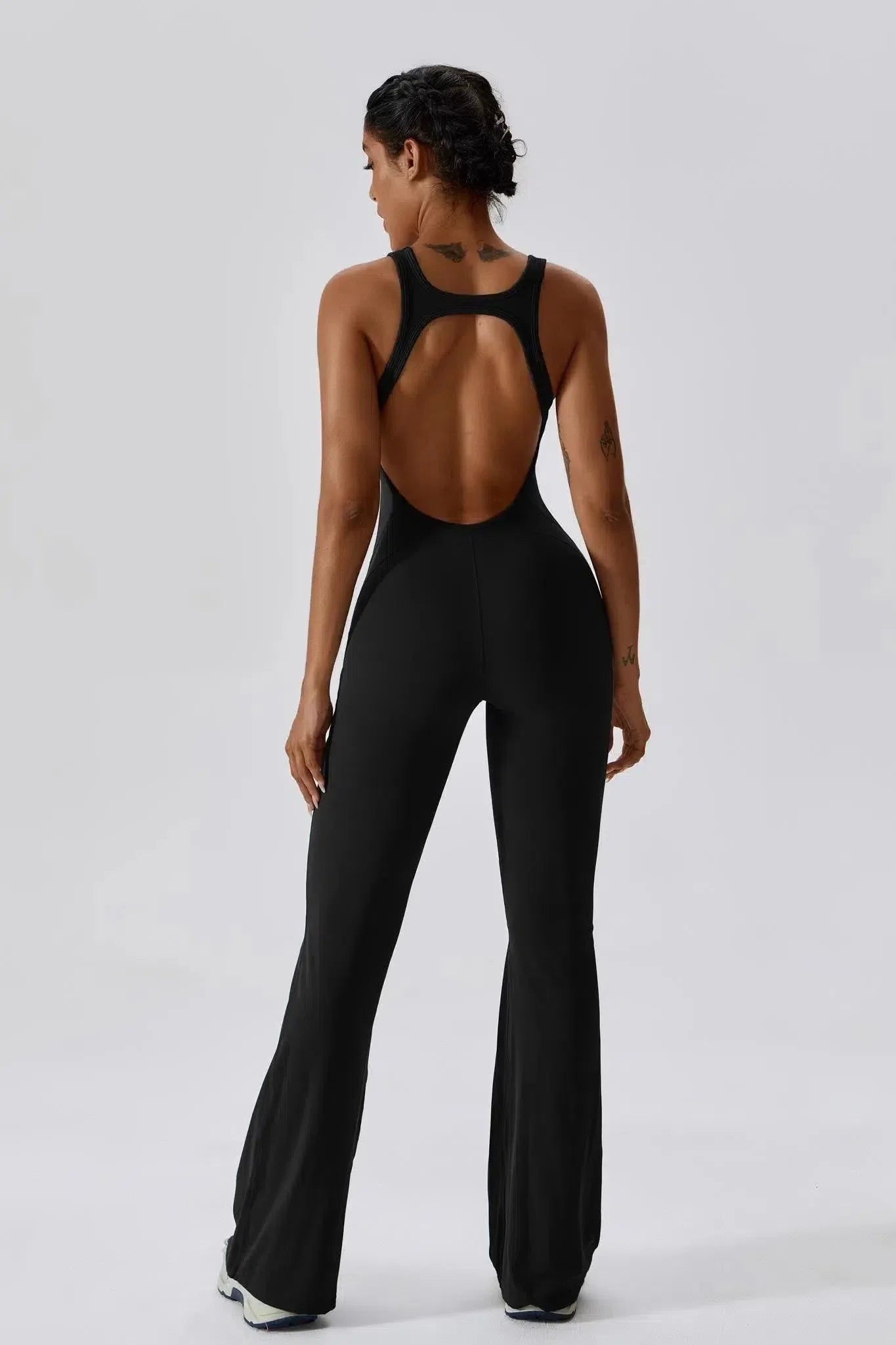 Noelia – Open-back design – Form-fitting jumpsuit-15137996800384-Santi Vento Atelier