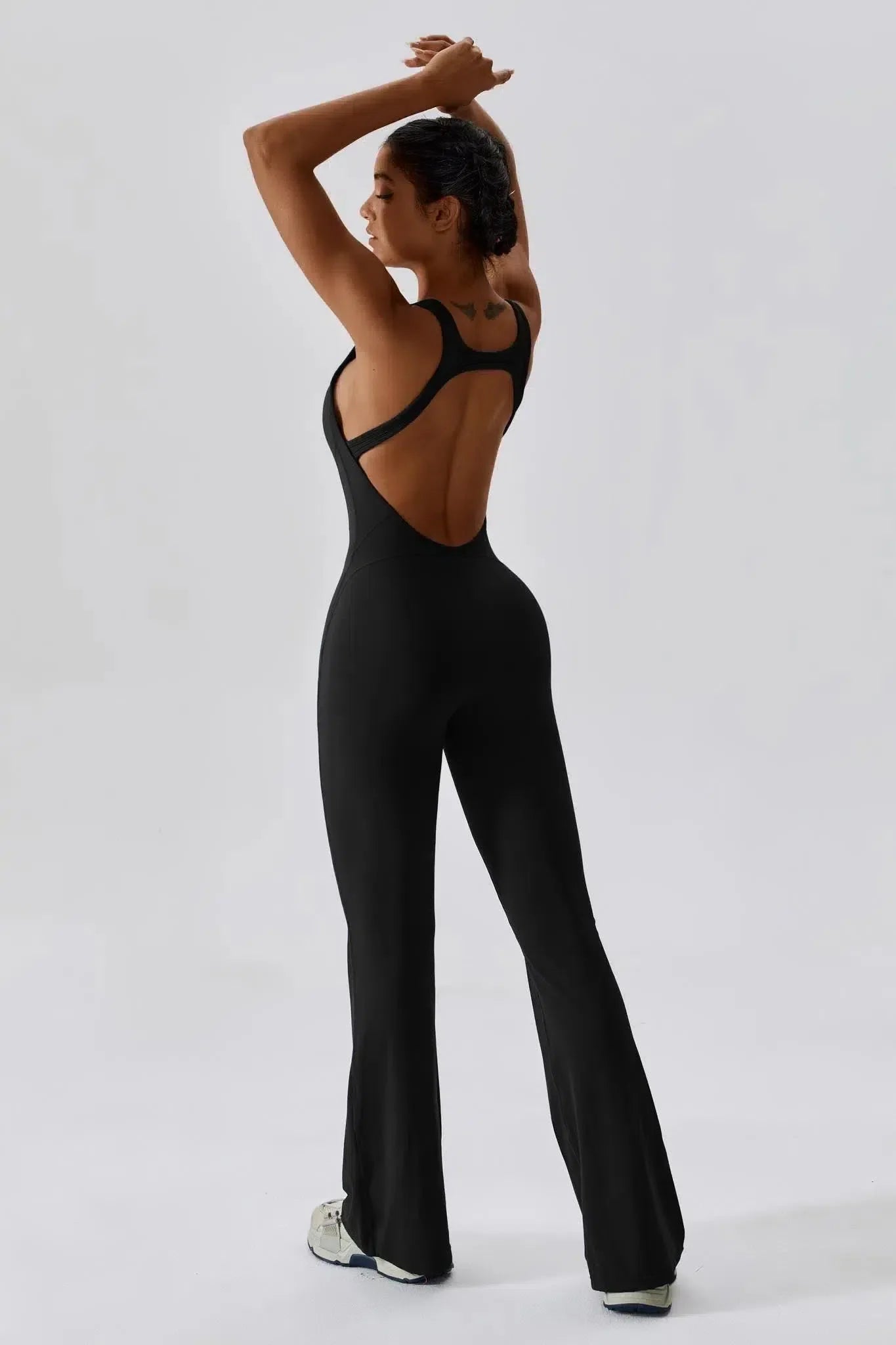 Noelia – Open-back design – Form-fitting jumpsuit-15137996800384-Santi Vento Atelier