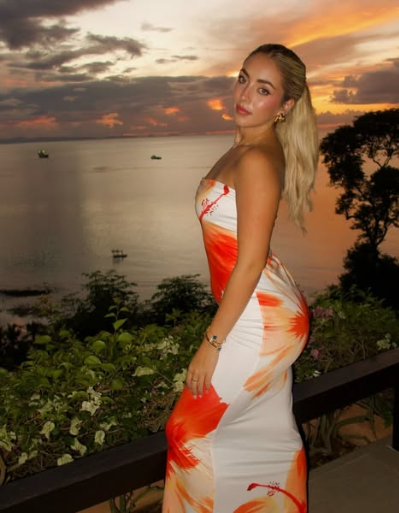 Oristella – Bold floral silhouette – Strapless maxi dress-15148418171264-Santi Vento Atelier