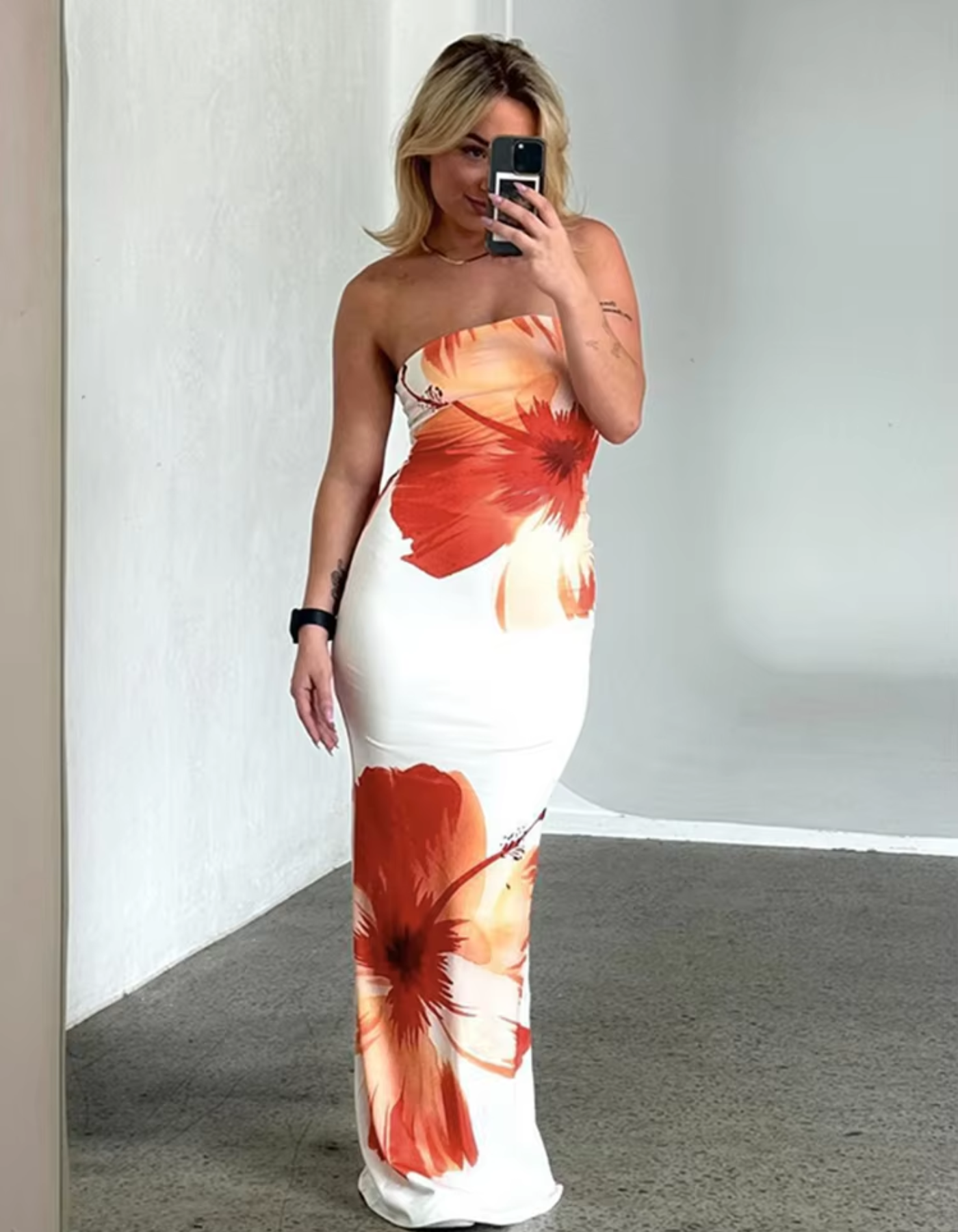 Oristella – Bold floral silhouette – Strapless maxi dress-15148418171264-Santi Vento Atelier