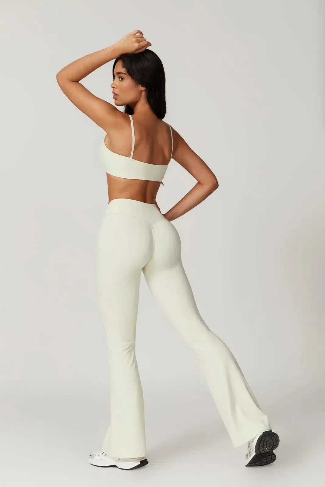 Palmira – U-neckline – Sports bra & flared leggings set-15138002829696-Santi Vento Atelier