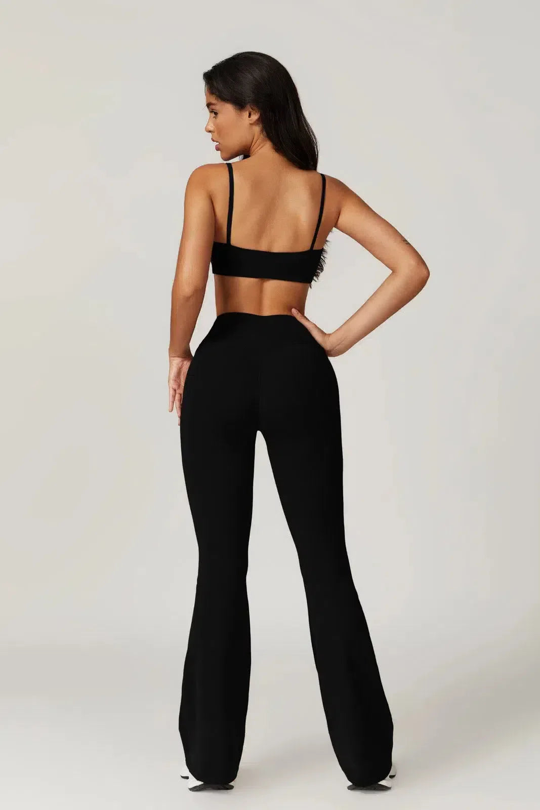 Palmira – U-neckline – Sports bra & flared leggings set-15138002829696-Santi Vento Atelier