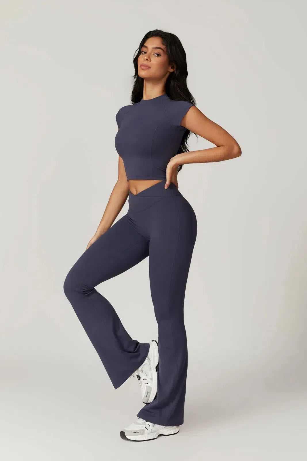 Regina – Cropped top – Top & leggings set-15138002796928-Santi Vento Atelier