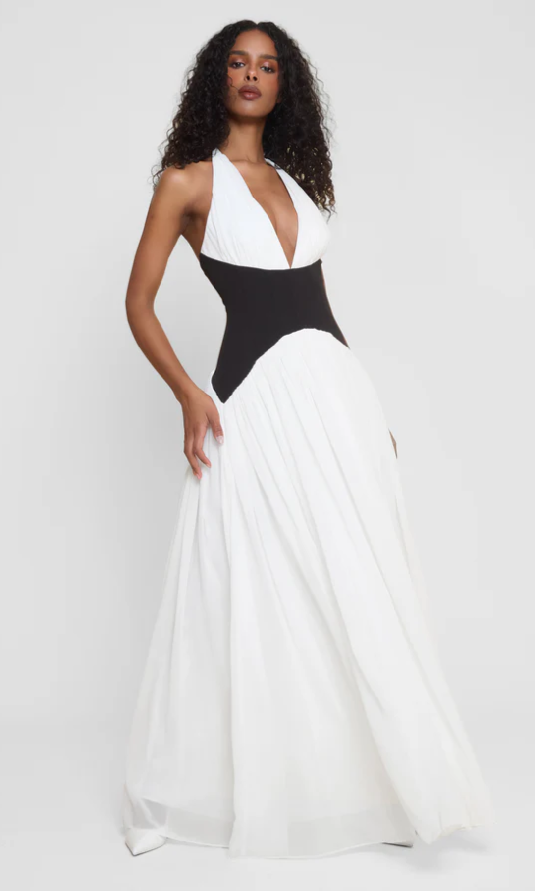 Valdéa – Sculpted waist – Halter evening gown-15146108977536-Santi Vento Atelier