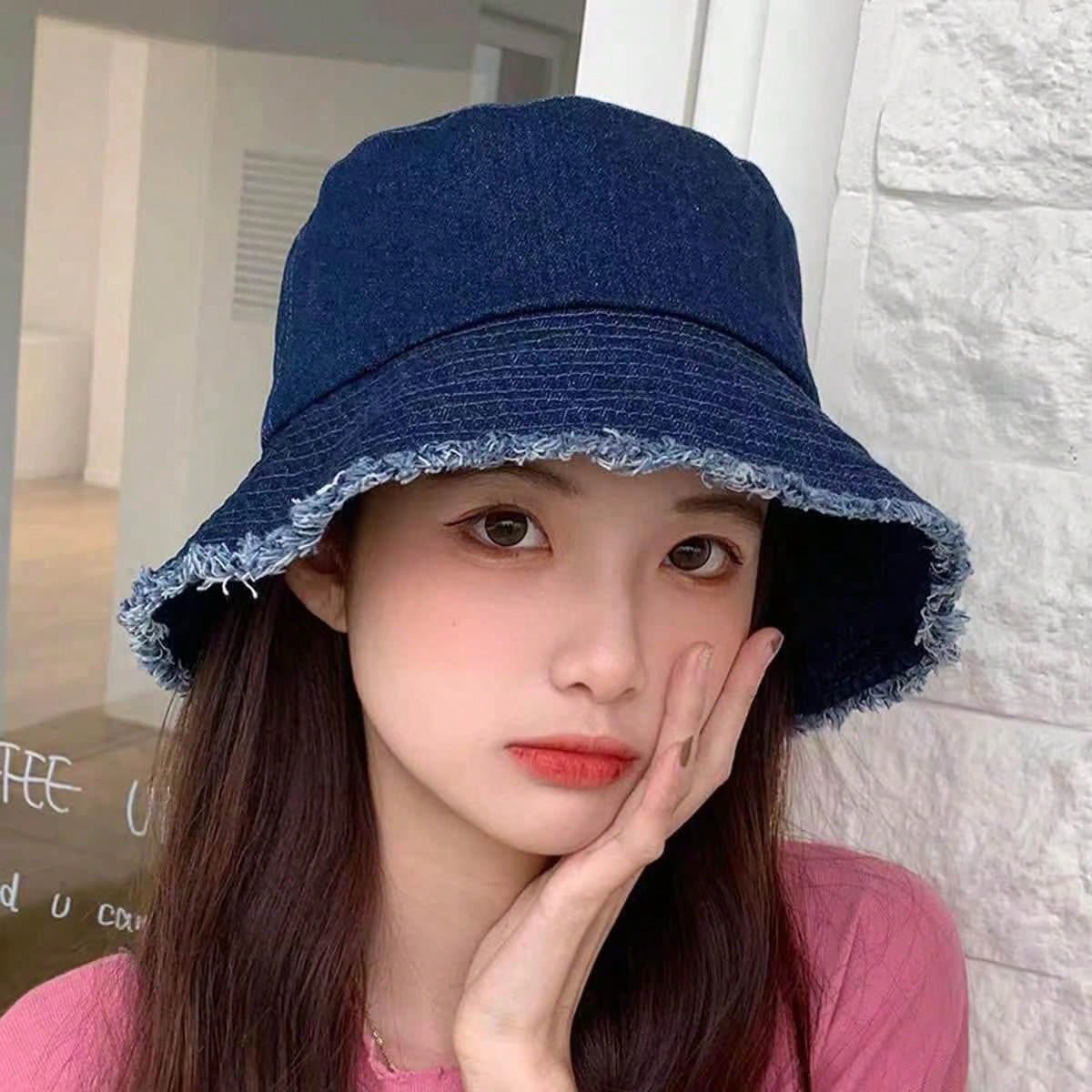 Delvia – Frayed brim – Denim bucket hat-15145725264256-Santi Vento Atelier