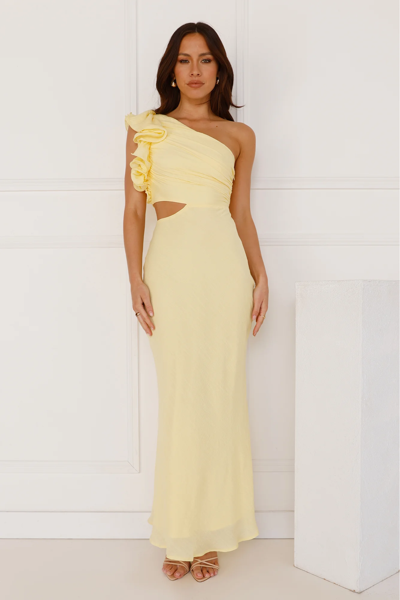 Amarilune – Ruffled shoulder – One-shoulder midi dress-15151057043840-Santi Vento Atelier