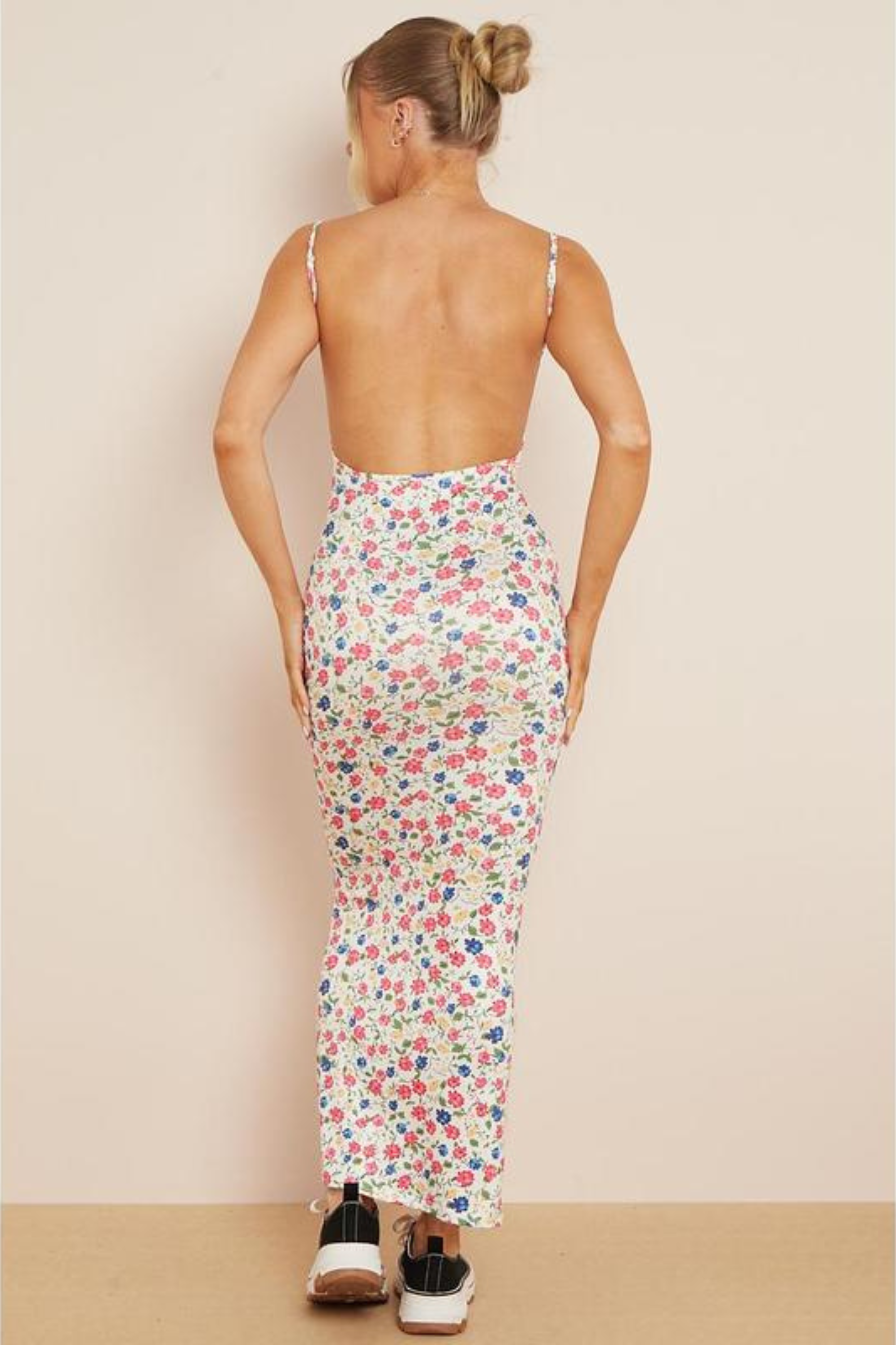 Minavie – Spotted pink – Fitted midi dress-15148418204032-Santi Vento Atelier