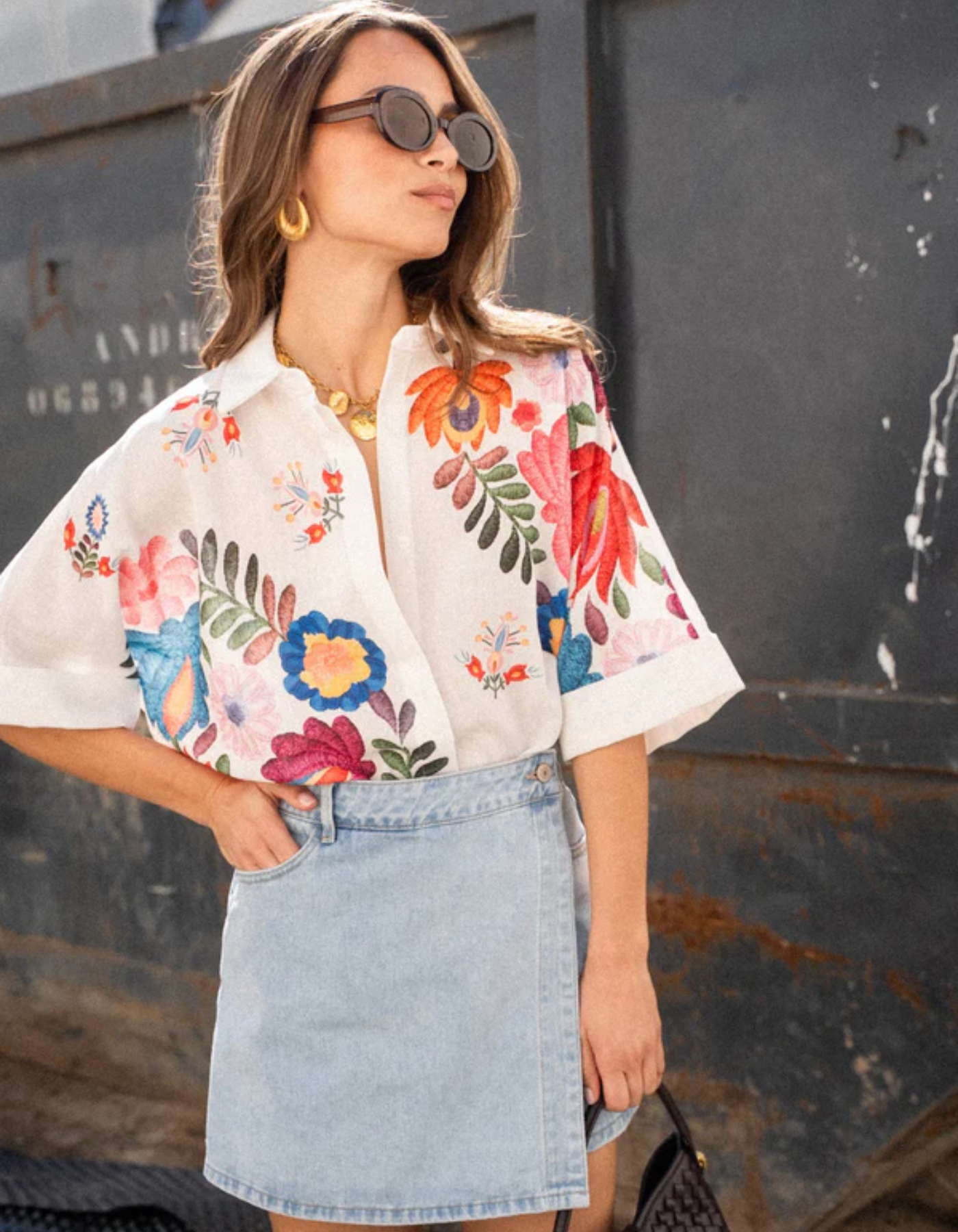 Marizette – Floral embroidery – Linen blouse-15155708133760-Santi Vento Atelier