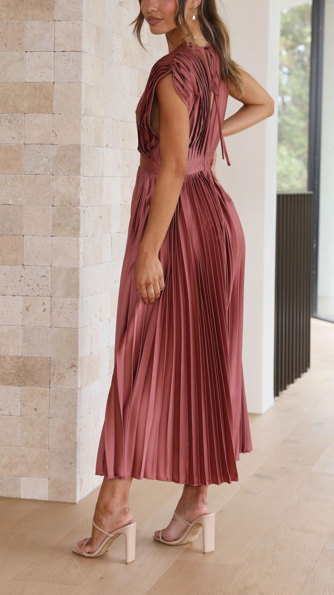 Amelisse – Pleated grace – V-neck midi dress-15151287763328-Santi Vento Atelier