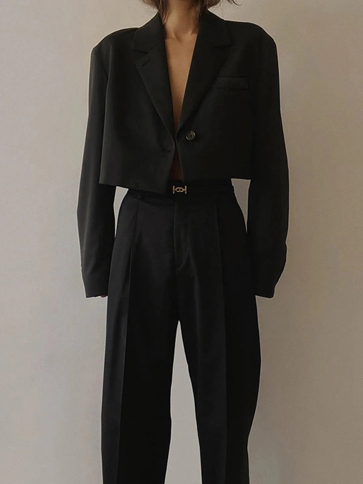 Domina – Chic cropped silhouette – Blazer-15137996112256-Santi Vento Atelier