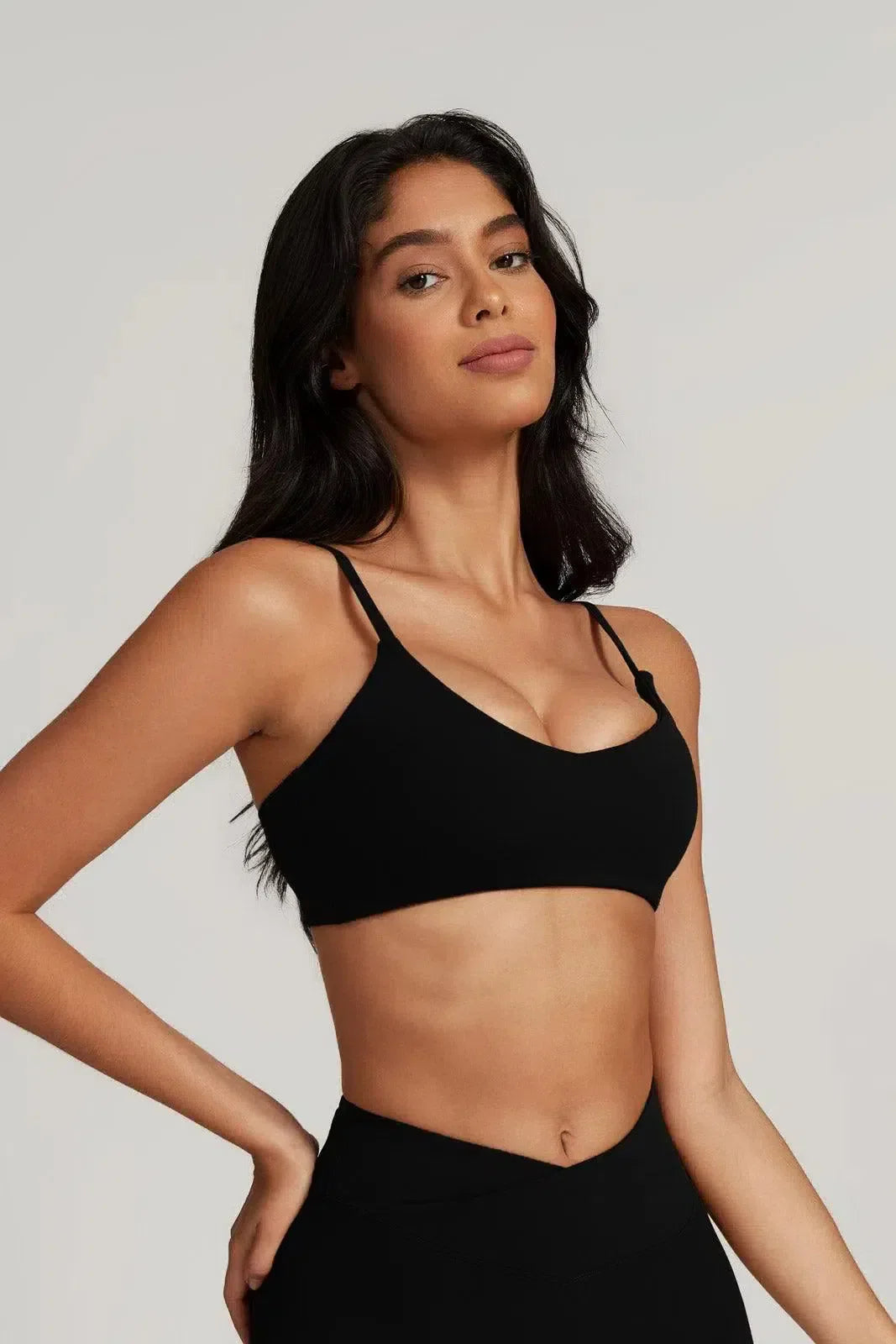 Idalia – V-waist design – Sports bra & shorts set-15138003026304-Santi Vento Atelier
