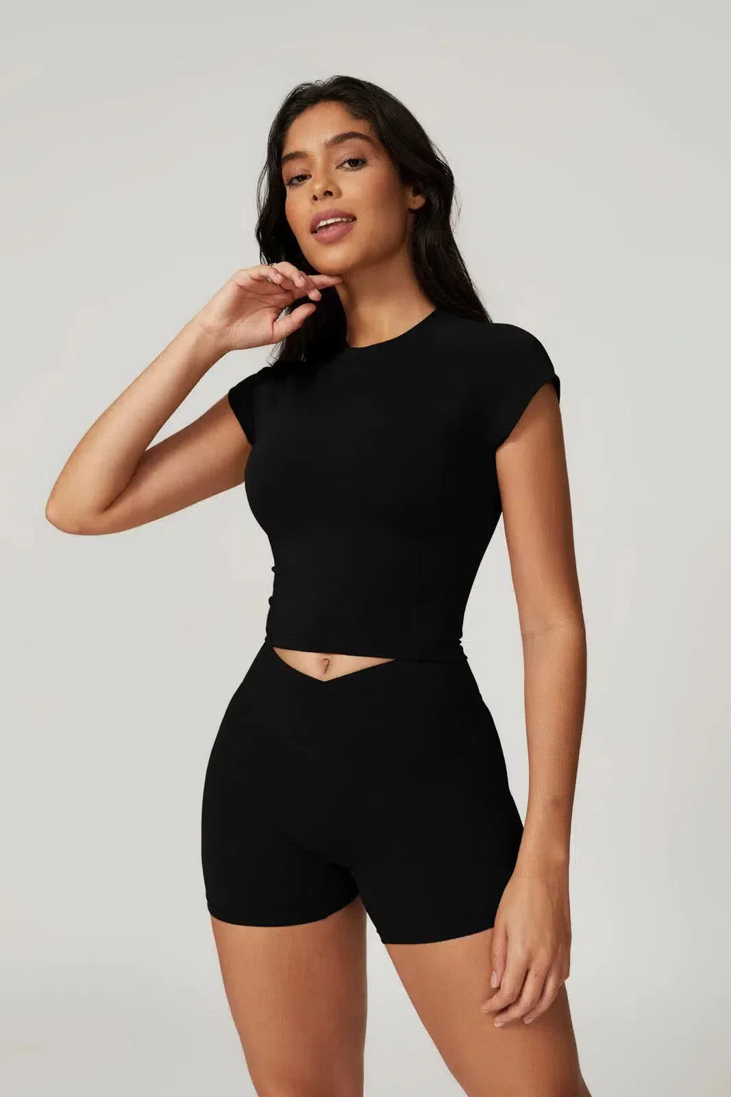 Kaimana – Cropped fit – Top & shorts set-15138003091840-Santi Vento Atelier