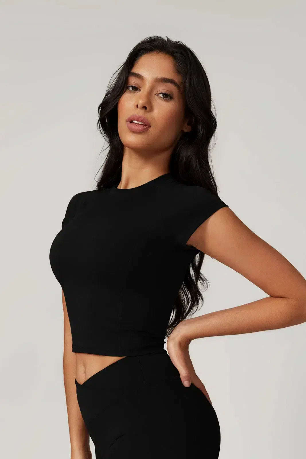 Kaimana – Cropped fit – Top & shorts set-15138003091840-Santi Vento Atelier