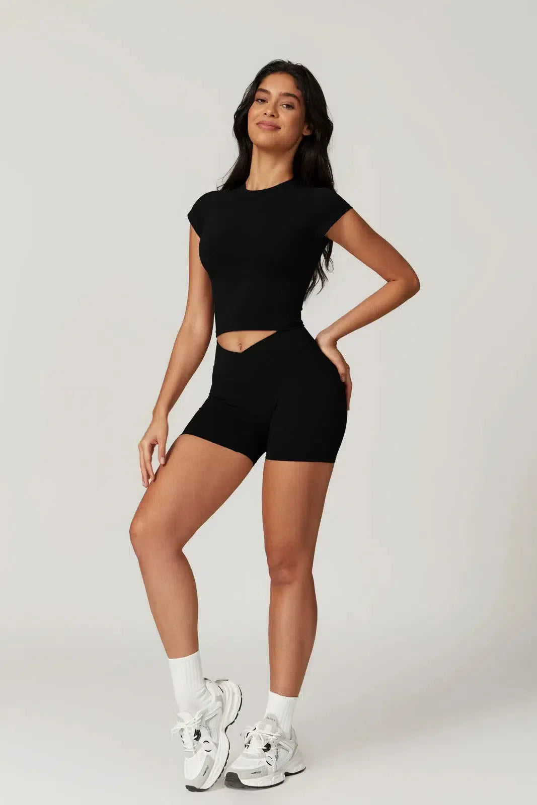 Kaimana – Cropped fit – Top & shorts set-15138003091840-Santi Vento Atelier
