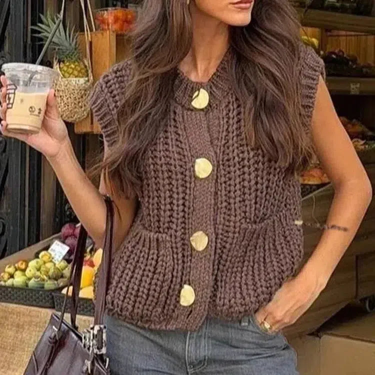 Leonelle – Button detailing – Sweater vest-15140898668928-Santi Vento Atelier
