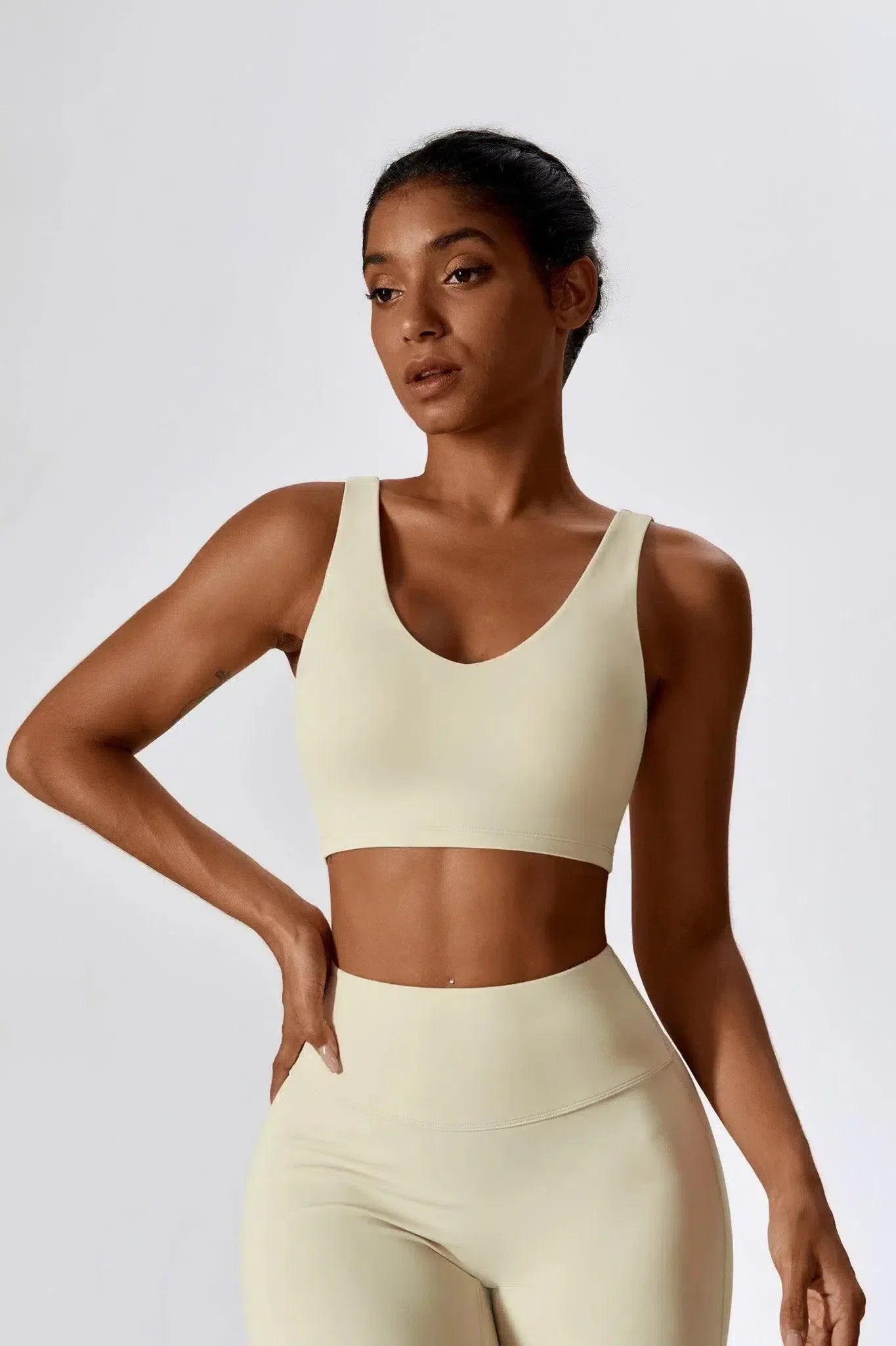 Mariuccia – Scoop neckline – Sports bra & flared leggings set-15138002960768-Santi Vento Atelier