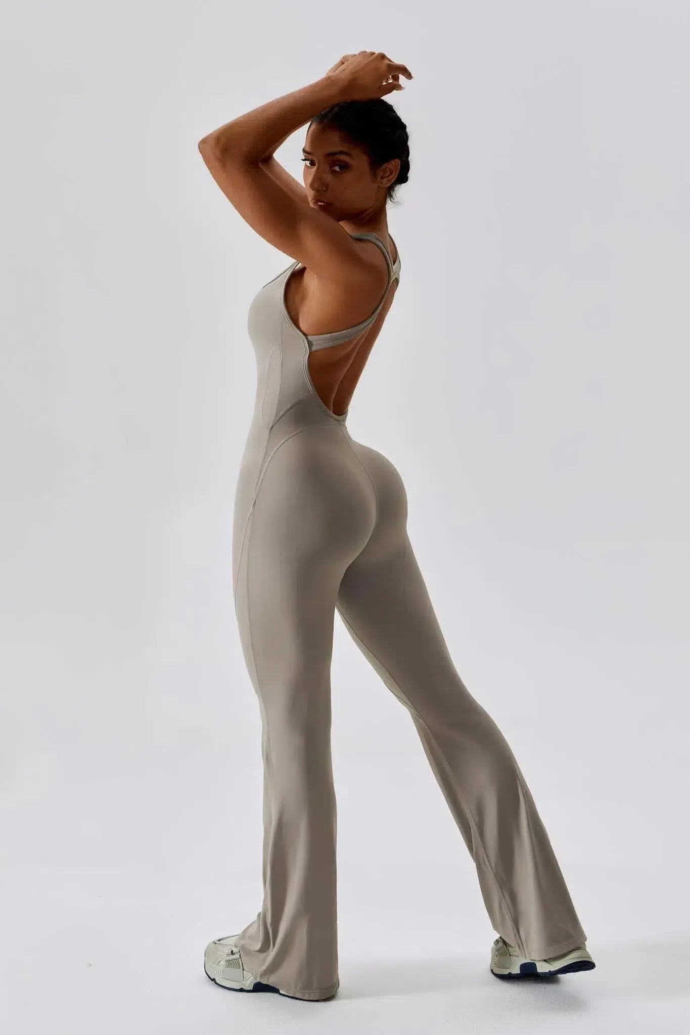 Noelia – Open-back design – Form-fitting jumpsuit-15137996800384-Santi Vento Atelier