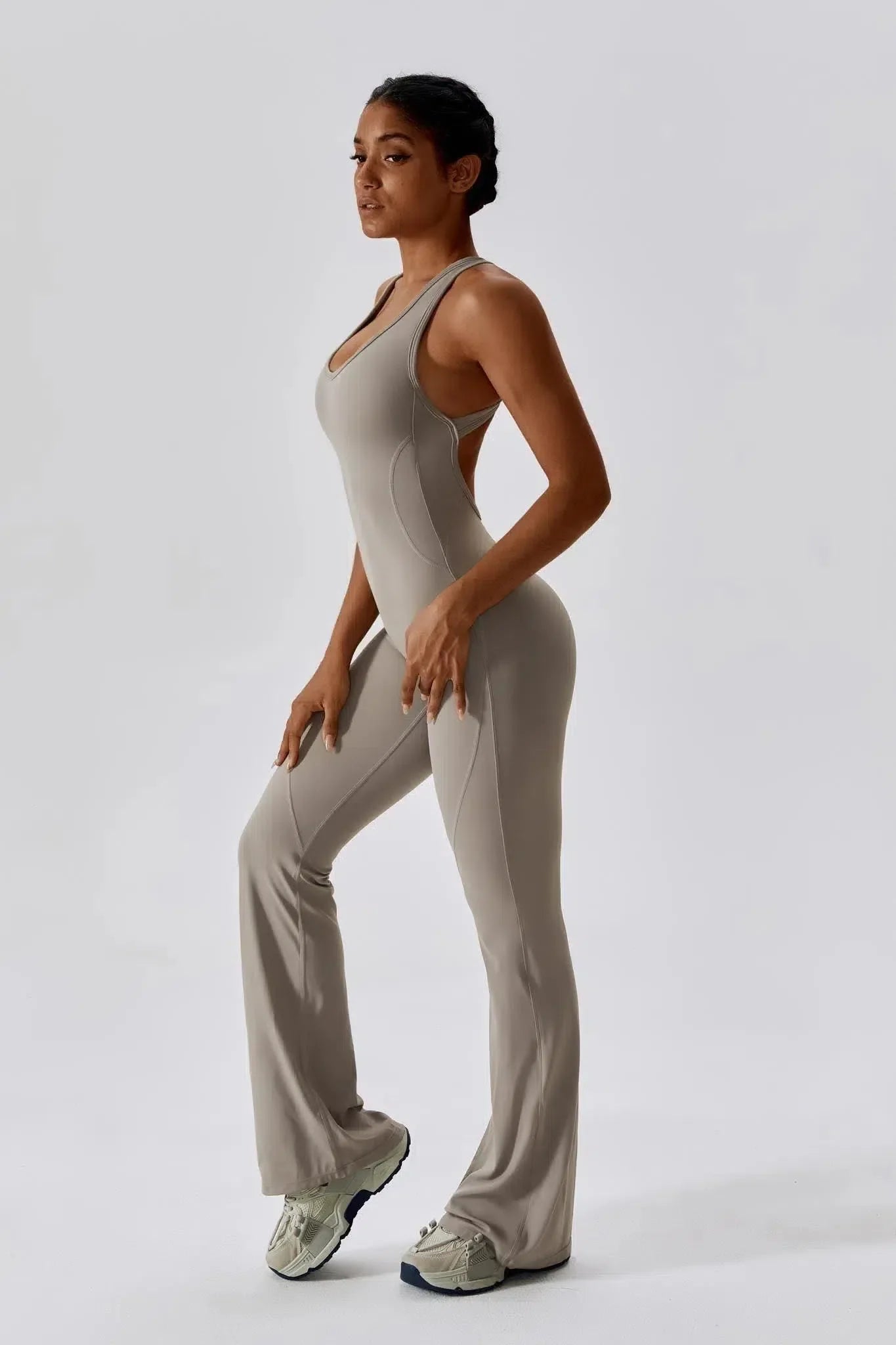 Noelia – Open-back design – Form-fitting jumpsuit-15137996800384-Santi Vento Atelier