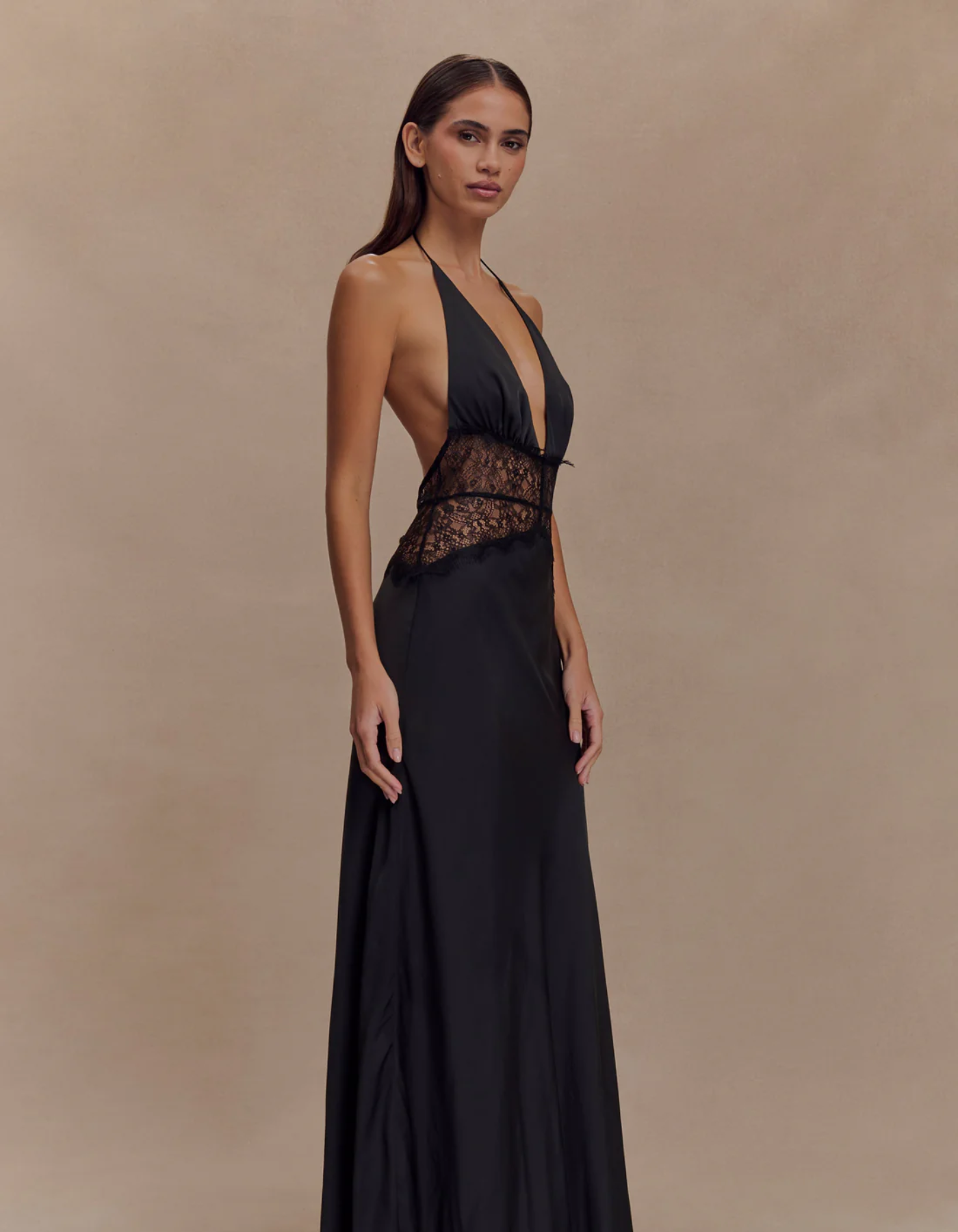 Noirélune – Lace waist detail – Halterneck gown-15156713161088-Santi Vento Atelier
