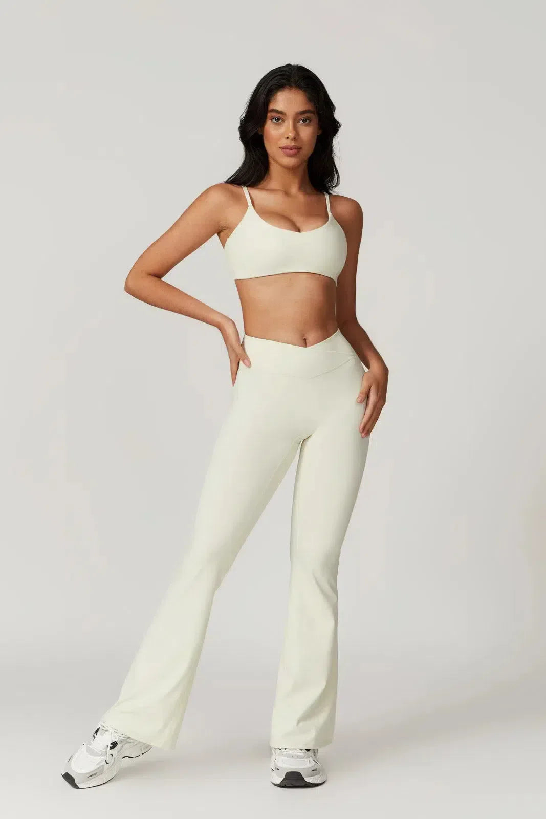 Palmira – U-neckline – Sports bra & flared leggings set-15138002829696-Santi Vento Atelier