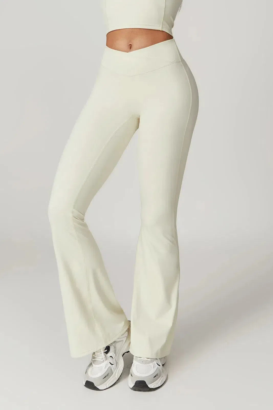 Palmira – U-neckline – Sports bra & flared leggings set-15138002829696-Santi Vento Atelier