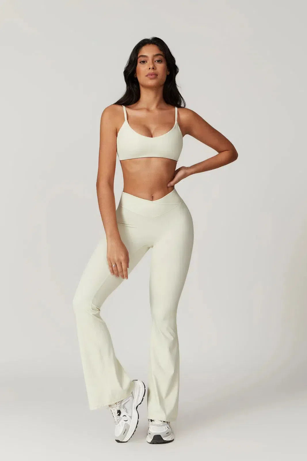 Palmira – U-neckline – Sports bra & flared leggings set-15138002829696-Santi Vento Atelier