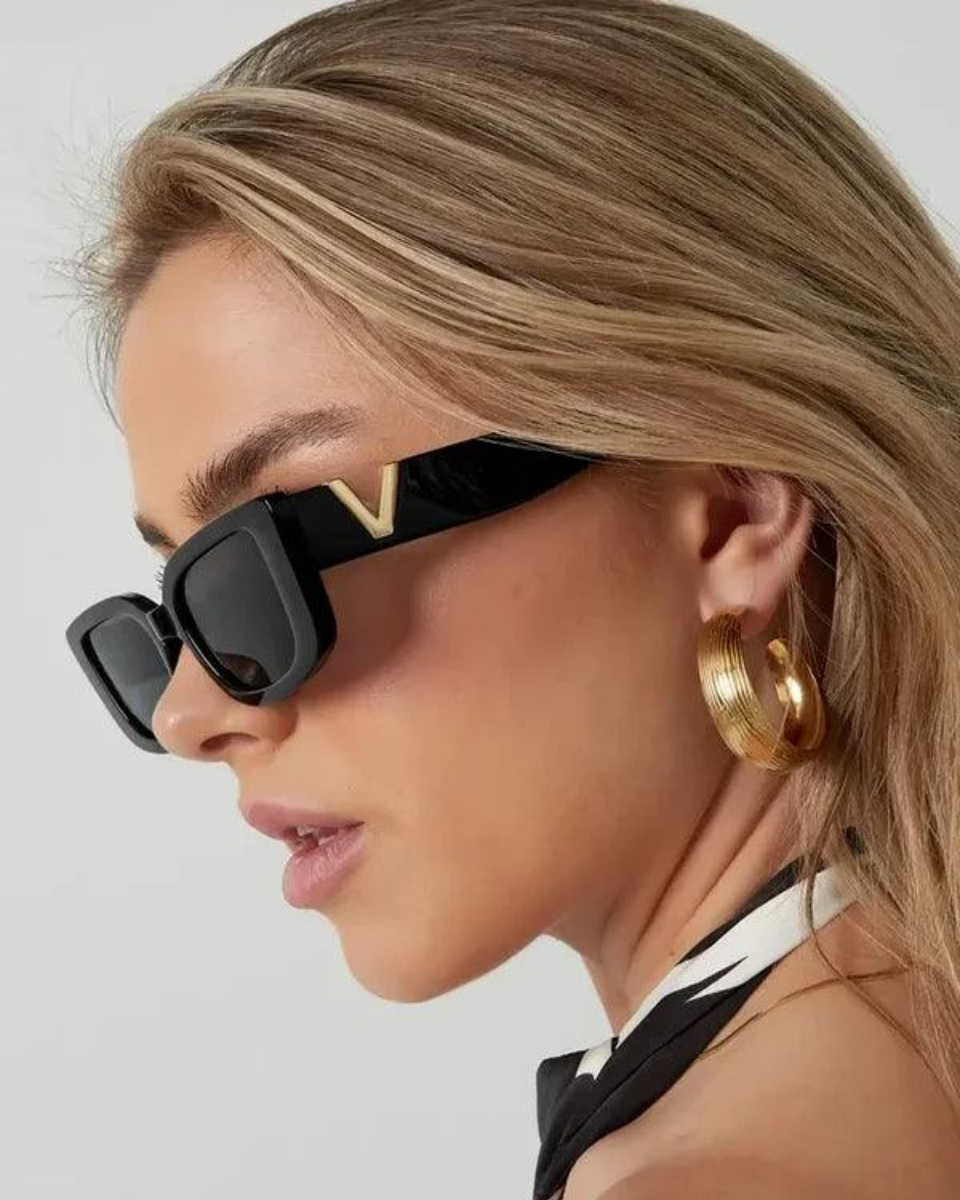 Viola – Gold V-accent oval frame – Sunglasses-15137956430208-Santi Vento Atelier