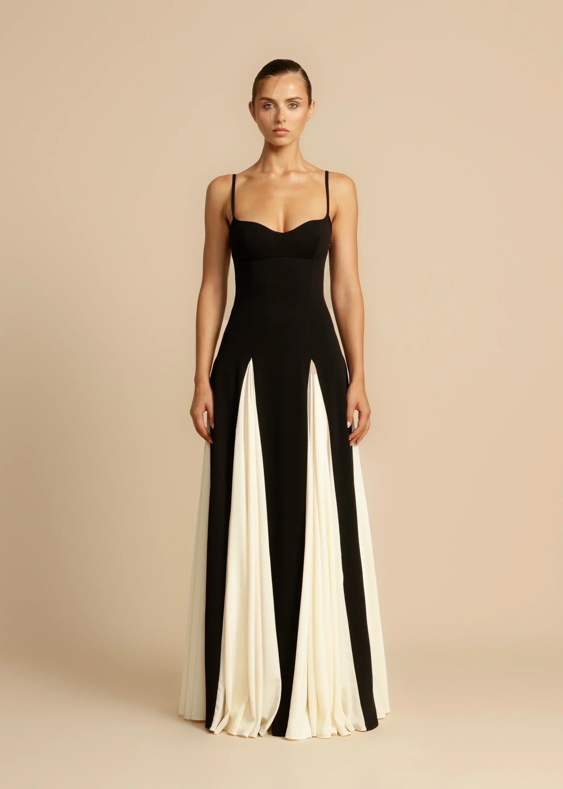 Roxaria – Sculpted silhouette – Bodycon dress-15139769418112-Santi Vento Atelier